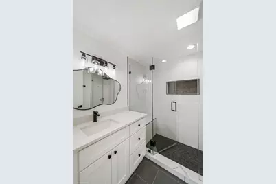 106 E 22nd Street, Lombard, IL 60148 - Photo 22