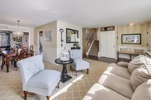 1018 W Alexandria St, Arlington Heights, IL 60004 - Photo 4