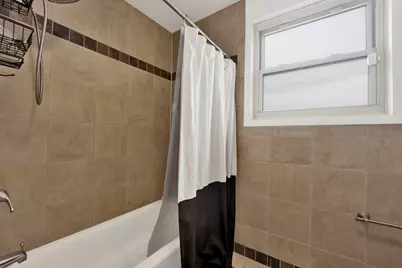 3646 N California Avenue #3, Chicago, IL 60618 - Photo 12