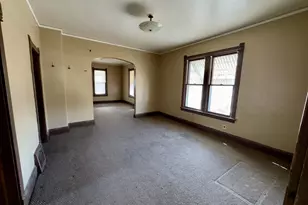 103 3rd St, Lasalle, IL 61301 - Photo 4