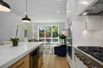 867 N Marshfield Avenue #2, Chicago, IL 60622 - Photo 8