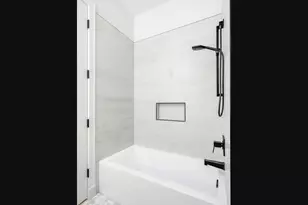 867 N Marshfield Ave, Chicago, IL 60622 - Photo 18