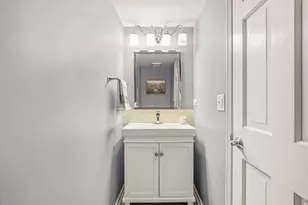 17583 W Robert Ct, Gurnee, IL 60031 - Photo 14