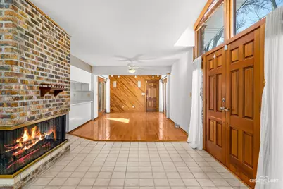 700 McClaran Avenue, Aurora, IL 60506 - Photo 2