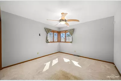 700 McClaran Avenue, Aurora, IL 60506 - Photo 12