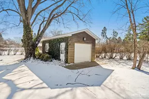 700 McClaran Ave, Aurora, IL 60506 - Photo 18