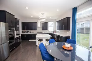 1120 Ashley Ln, Inverness, IL 60010 - Photo 8