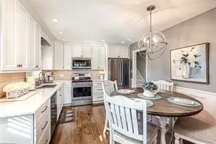 10304 Linus Ln, Oak Lawn, IL 60453 - Photo 8