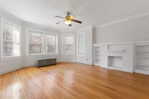 7819 S Cornell Ave, Chicago, IL 60649 - Photo 4