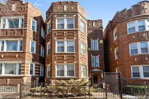 7819 S Cornell Ave, Chicago, IL 60649 - Photo 1