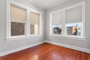 7819 S Cornell Ave, Chicago, IL 60649 - Photo 8