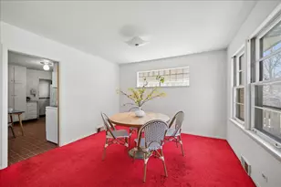 934 Yale St, Wilmette, IL 60091 - Photo 8