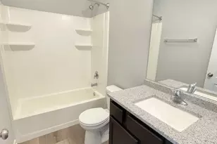 811 E Main St, East Dundee, IL 60118 - Photo 10