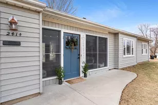 2414 28th Ave, Rock Island, IL 61201 - Photo 8