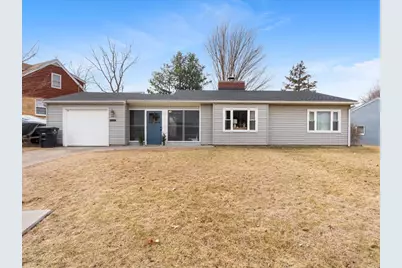 2414 28th Avenue, Rock Island, IL 61201 - Photo 1