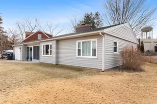 2414 28th Ave, Rock Island, IL 61201 - Photo 2