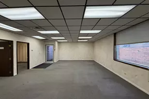 1226 Roselle Road N, Schaumburg, IL 60195 - Photo 8