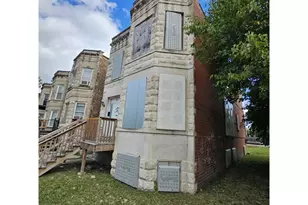 925 S Springfield Ave, Chicago, IL 60624 - Photo 2