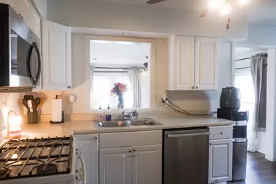 113 S Westlawn Avenue, Aurora, IL 60506 - Photo 6