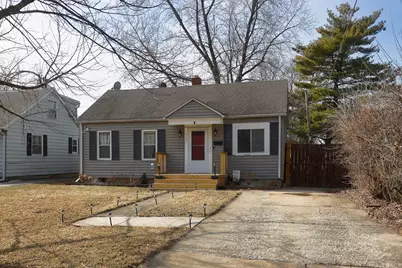 113 S Westlawn Avenue, Aurora, IL 60506 - Photo 2