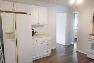 113 S Westlawn Avenue, Aurora, IL 60506 - Photo 8