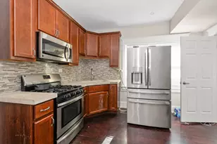 1828 S 58th Ave, Cicero, IL 60804 - Photo 6