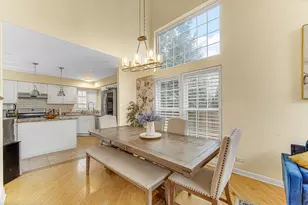 589 Marseilles Cir, Buffalo Grove, IL 60089 - Photo 6