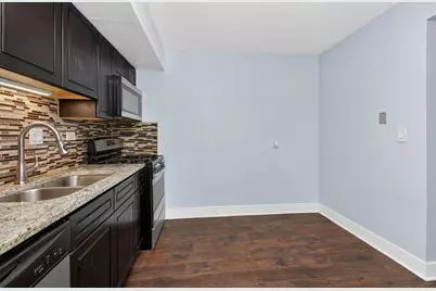 7724 Woodward Avenue, Woodridge, IL 60517 - Photo 8