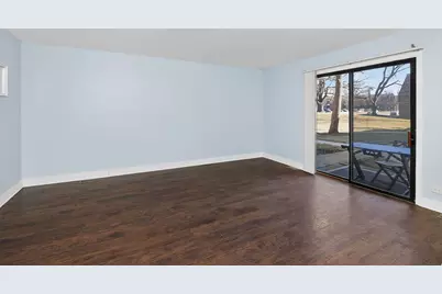 7724 Woodward Avenue, Woodridge, IL 60517 - Photo 4