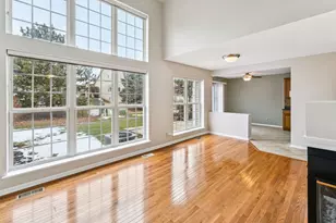 946 Willow St, Itasca, IL 60143 - Photo 2