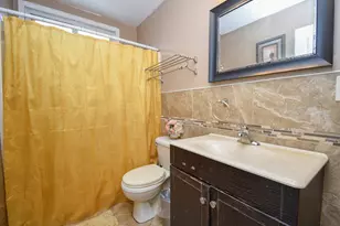 2042 Gideon Ave, Zion, IL 60099 - Photo 10