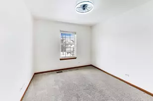 616 Yorkshire Ln, Pingree Grove, IL 60140 - Photo 28