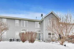 616 Yorkshire Ln, Pingree Grove, IL 60140 - Photo 32