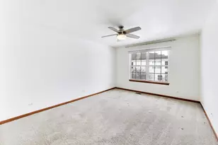 616 Yorkshire Ln, Pingree Grove, IL 60140 - Photo 20