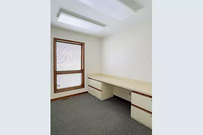 1515 W Walnut Street #9, Jacksonville, IL 62650 - Photo 8