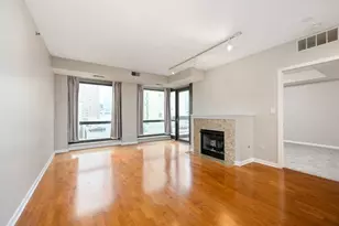 1212 N Wells St, Chicago, IL 60610 - Photo 2