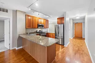 1212 N Wells St, Chicago, IL 60610 - Photo 4