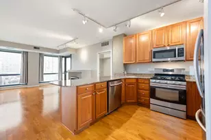 1212 N Wells St, Chicago, IL 60610 - Photo 6