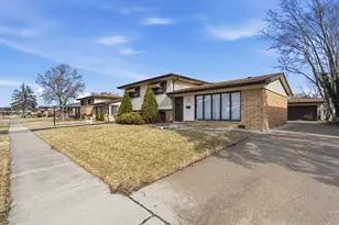 125 Mildred Ln, Chicago Heights, IL 60411 - Photo 34