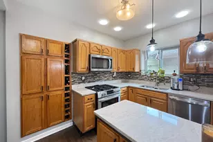 1140 S Harvey Ave, Oak Park, IL 60304 - Photo 6