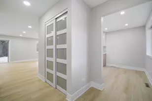 1175 Hunters Ln, Lake Zurich, IL 60047 - Photo 2