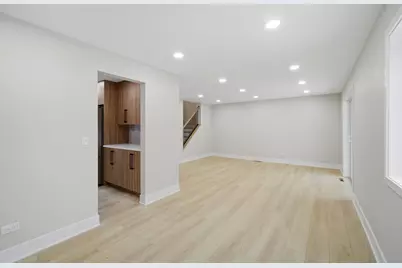 1175 Hunters Lane, Lake Zurich, IL 60047 - Photo 8