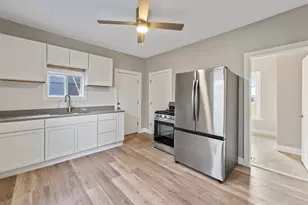 418 W Illinois Ave, Aurora, IL 60506 - Photo 14