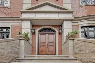 1718 W Wrightwood Ave, Chicago, IL 60614 - Photo 2
