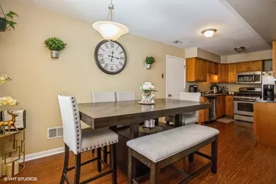 1797 Queensbury Circle, Hoffman Estates, IL 60169 - Photo 8