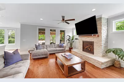 5622 Belmont Road, Downers Grove, IL 60516 - Photo 10