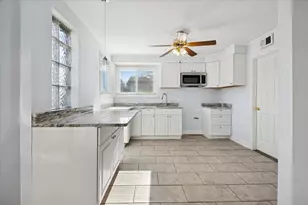 12538 S Justine St, Calumet Park, IL 60827 - Photo 6