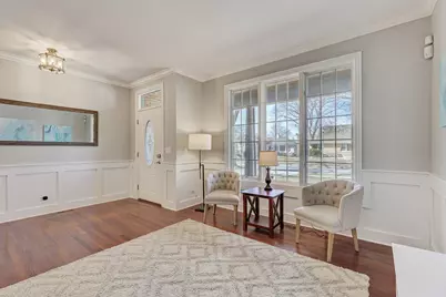 881 S Bryan Street, Elmhurst, IL 60126 - Photo 8