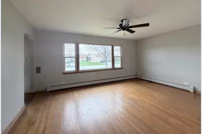 [Address not provided], Brookfield, IL 60513 - Photo 2