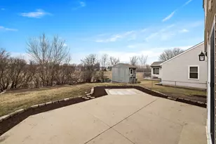 305 Harvest Gate Rd, Lake in the Hills, IL 60156 - Photo 28